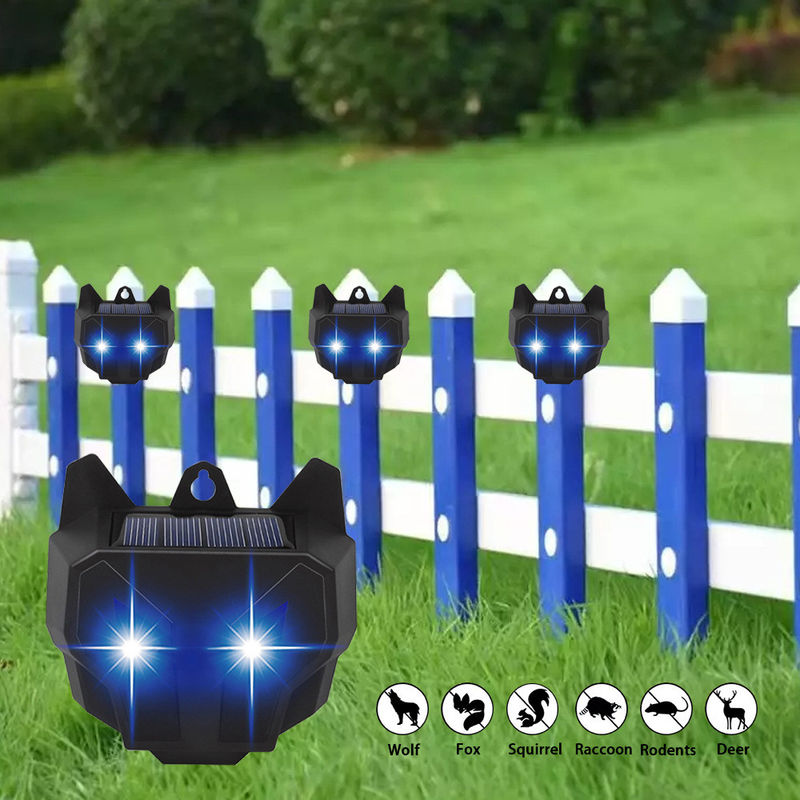 Zonne-aangedreven rode LED-lampen Kakkerlakval en wasbeer afschrikmiddel voor de omgeving van het huis