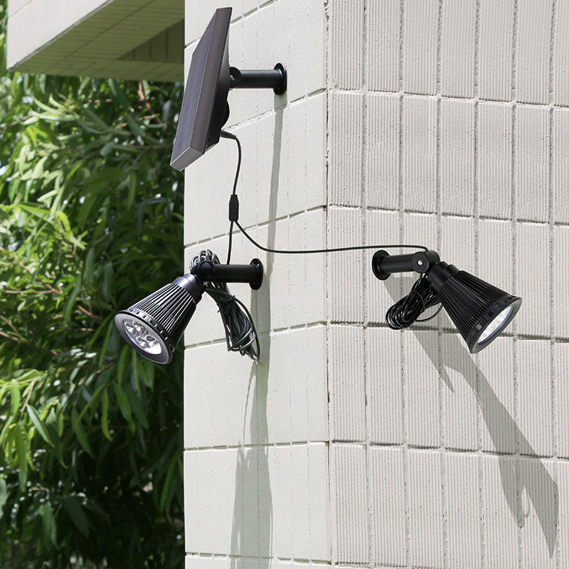 Buitenlandschappen ABS Double Head Solar Power Garden Light met 2- en draadbeveiliging