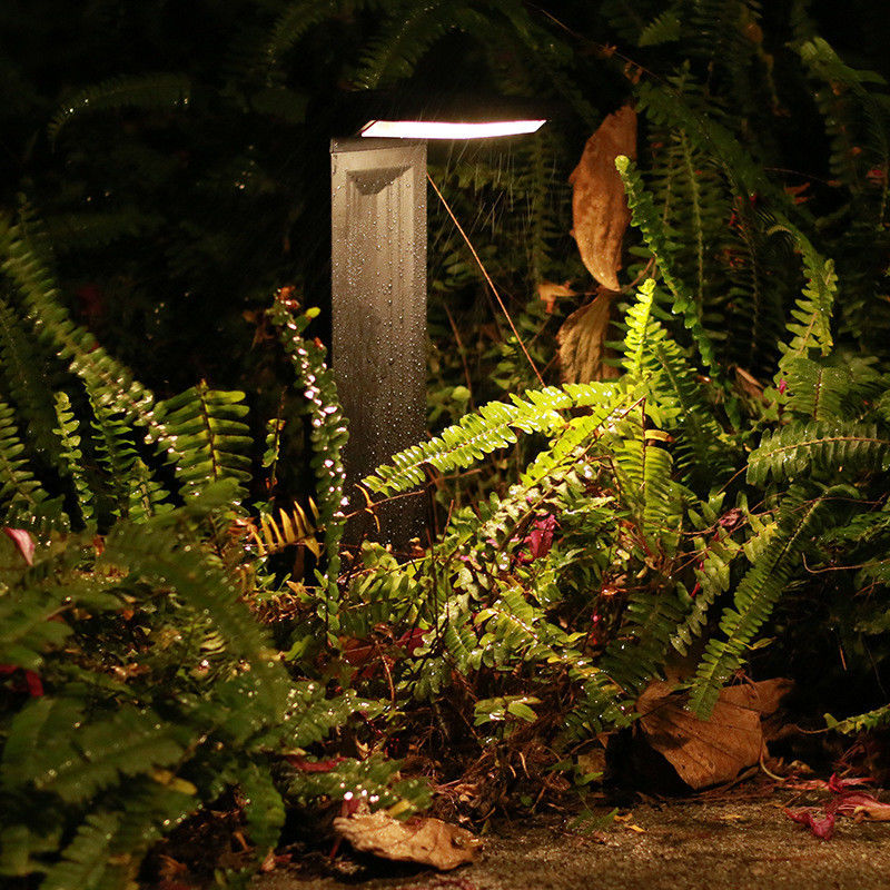 IP64 waterdicht grond-plug-in zonnelampen voor buitentuin automatisch aan en uit