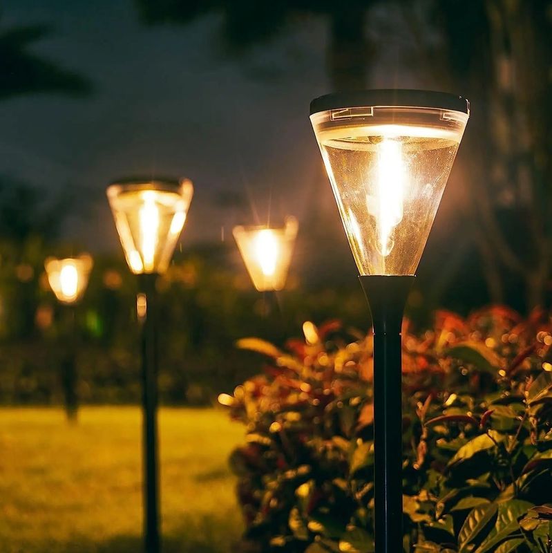 80 Ra Kleurenweergave Index Buiten Zonne-energie Warm Wit 2 Modes LED Tuinpad Grondverlichting