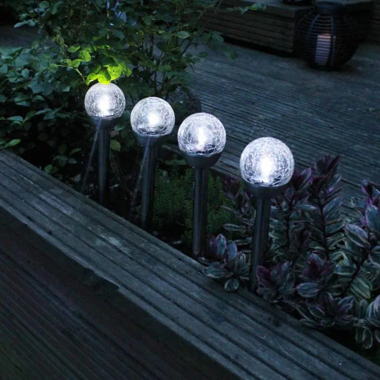 Waterdicht, zonne-energie aangedreven, decoratief stoklampje voor tuinen en landschappen