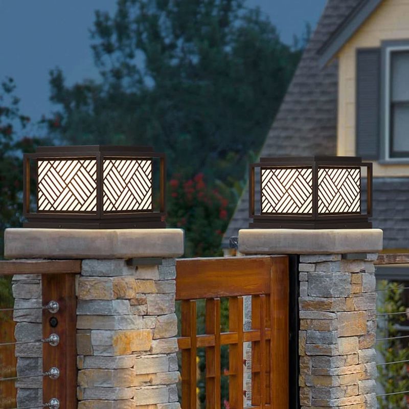 Solar Outdoor Pillar Lights Vintage straatverlichting voor tuin gazon LED-lichtbron