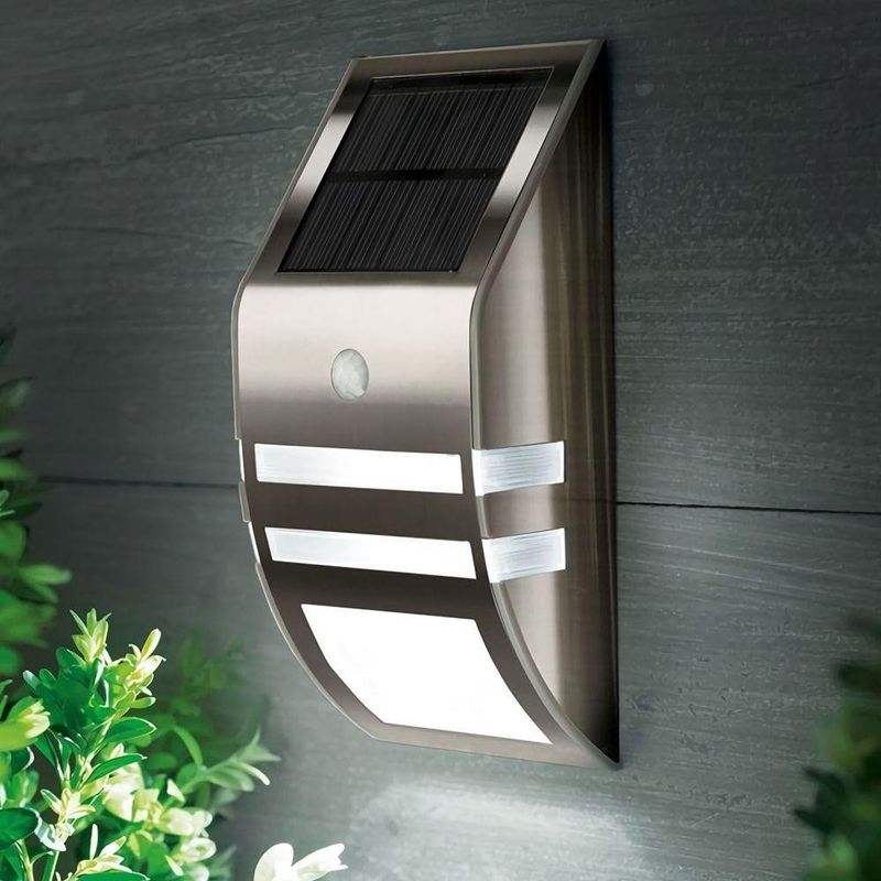 Buitengewone zonnewandlamp met waterdicht roestvrij staalmateriaal en slimme sensor