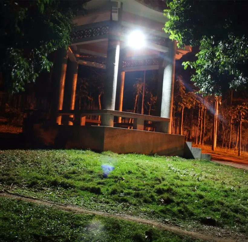 Solar Flood Light met dimming en automatische nachtwerkstand