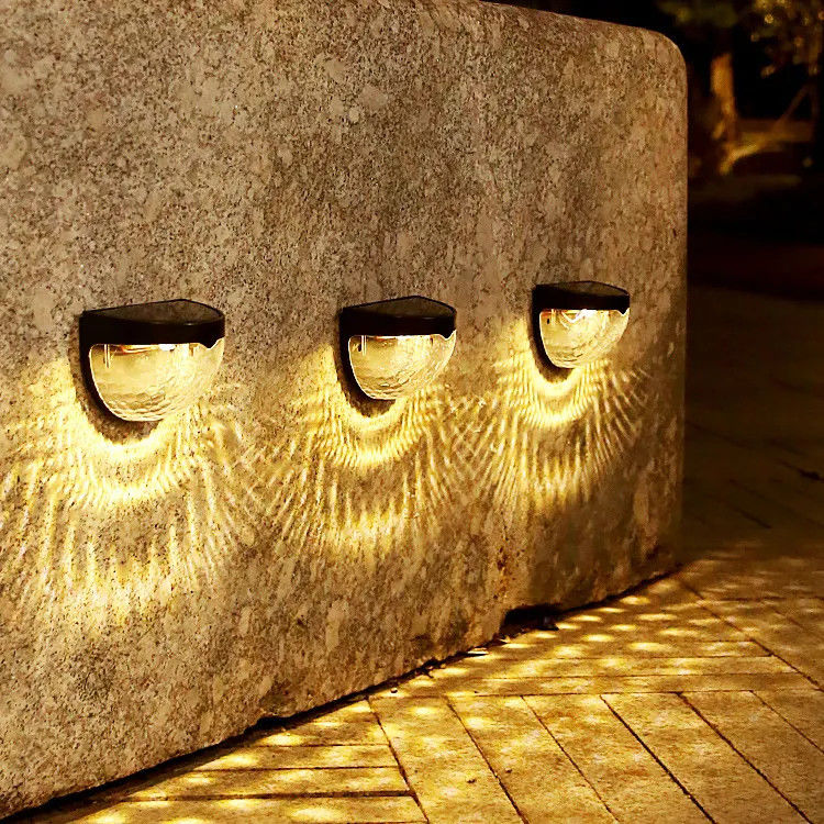 85lm/w Lamp Lichtefficiëntie Zonne-tuinlicht voor decoratieve halfcirkelvormige tuin